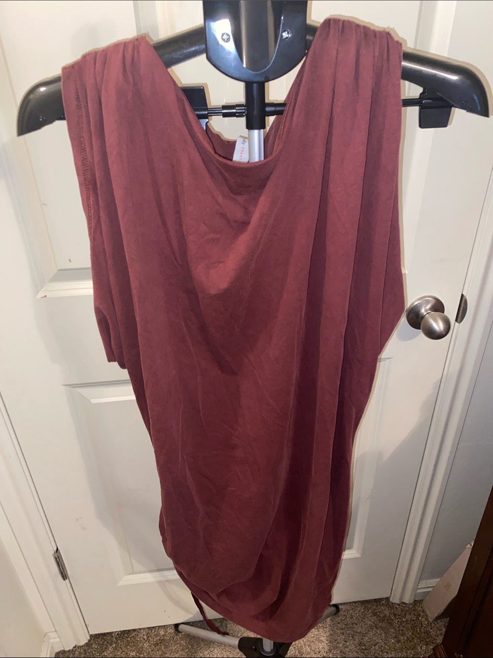 NWOT DAILY PRACTICE SIZE MEDIUM BURGUNDY DRESS